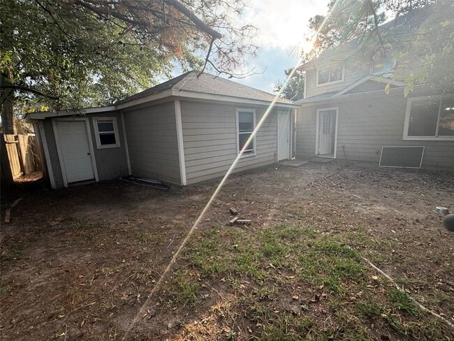 Building Photo - 809 Dragonfly Dr