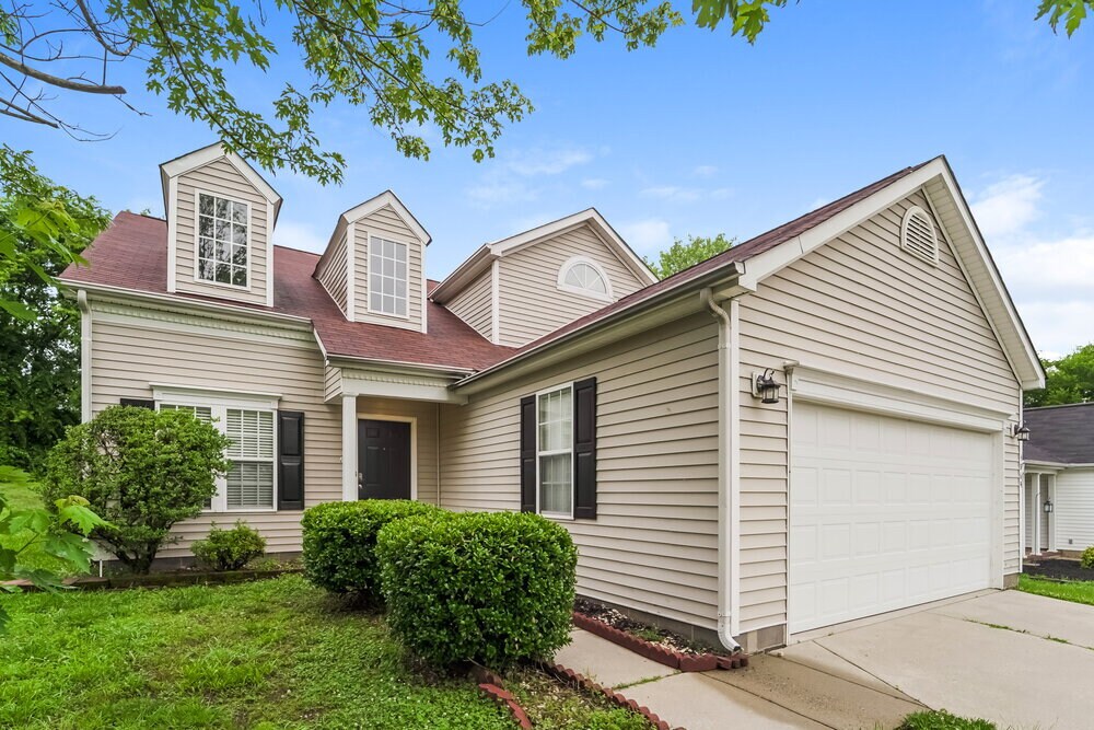 Building Photo - 4964 Astonshire Ln