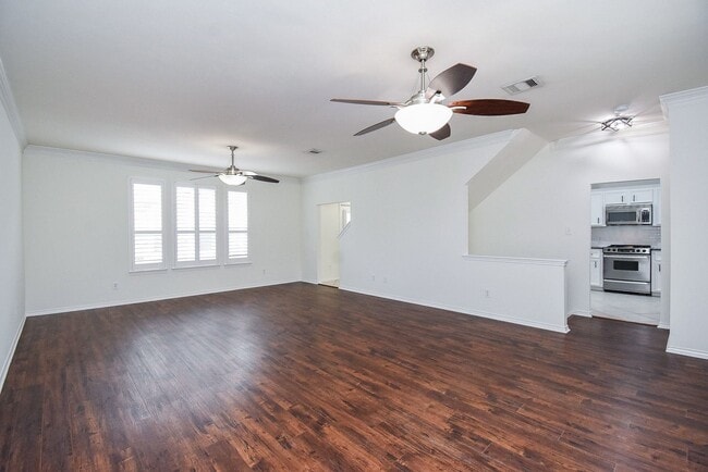 Building Photo - 1622 W 25th St