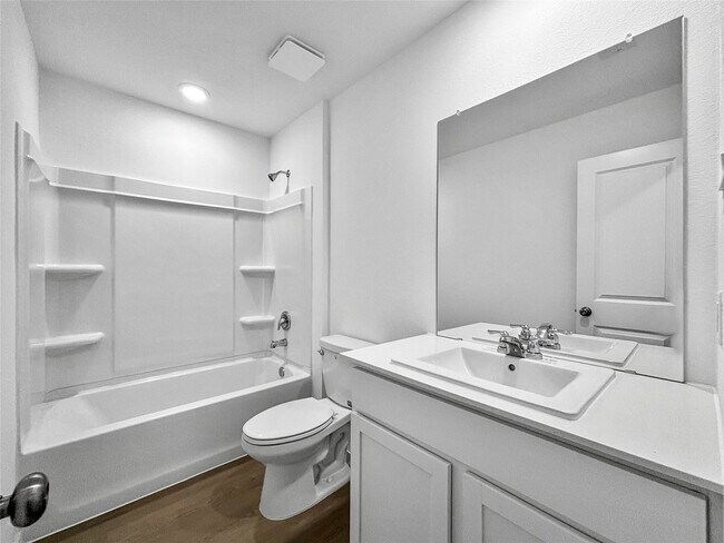 Building Photo - 6022 Starling Dr