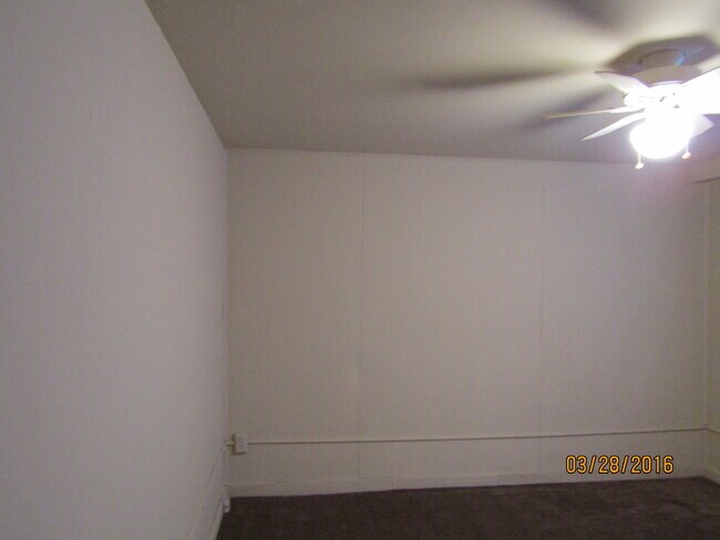 Building Photo - 2-bedroom Apartment City of Maryville