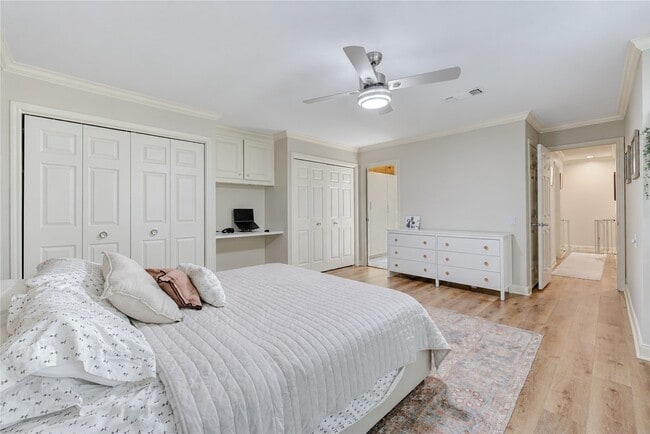 Building Photo - 239 Litchfield Ln