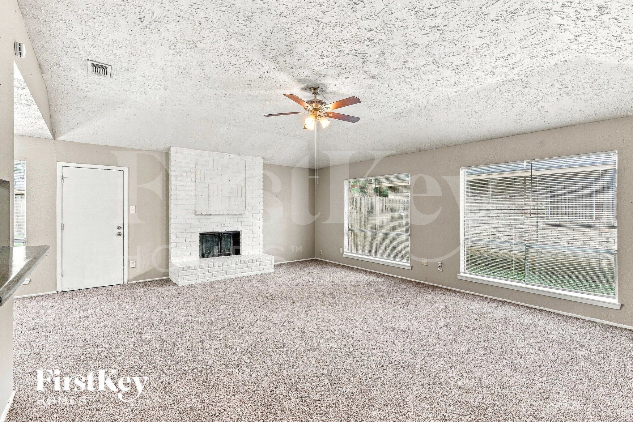 Building Photo - 16410 Sky Blue Ln