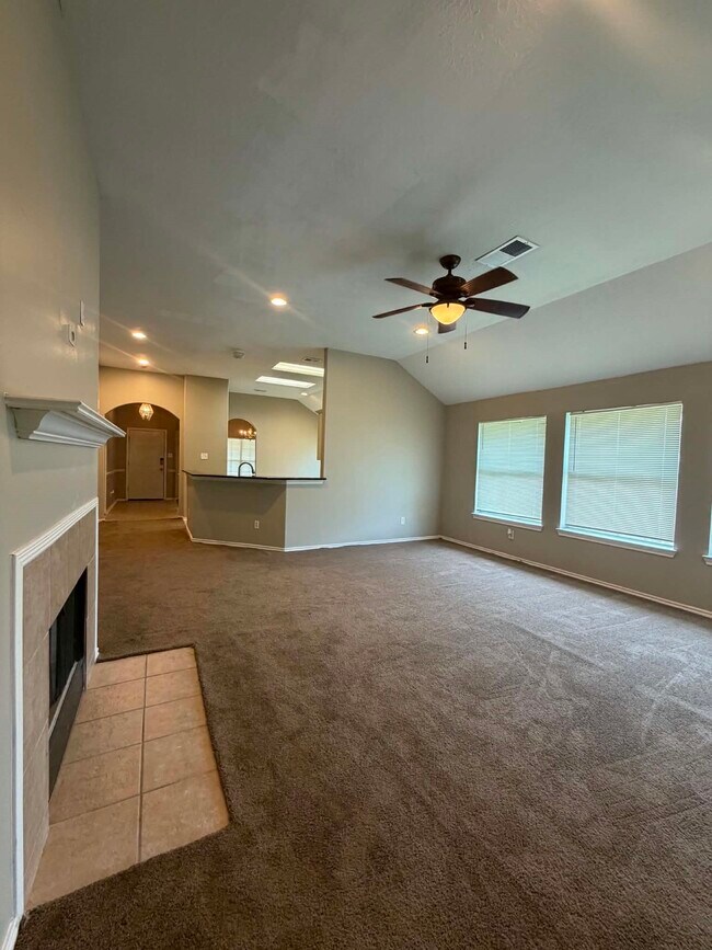 Building Photo - 9119 Melody Park Ln