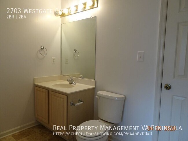 Building Photo - 2703 Westgate Cir