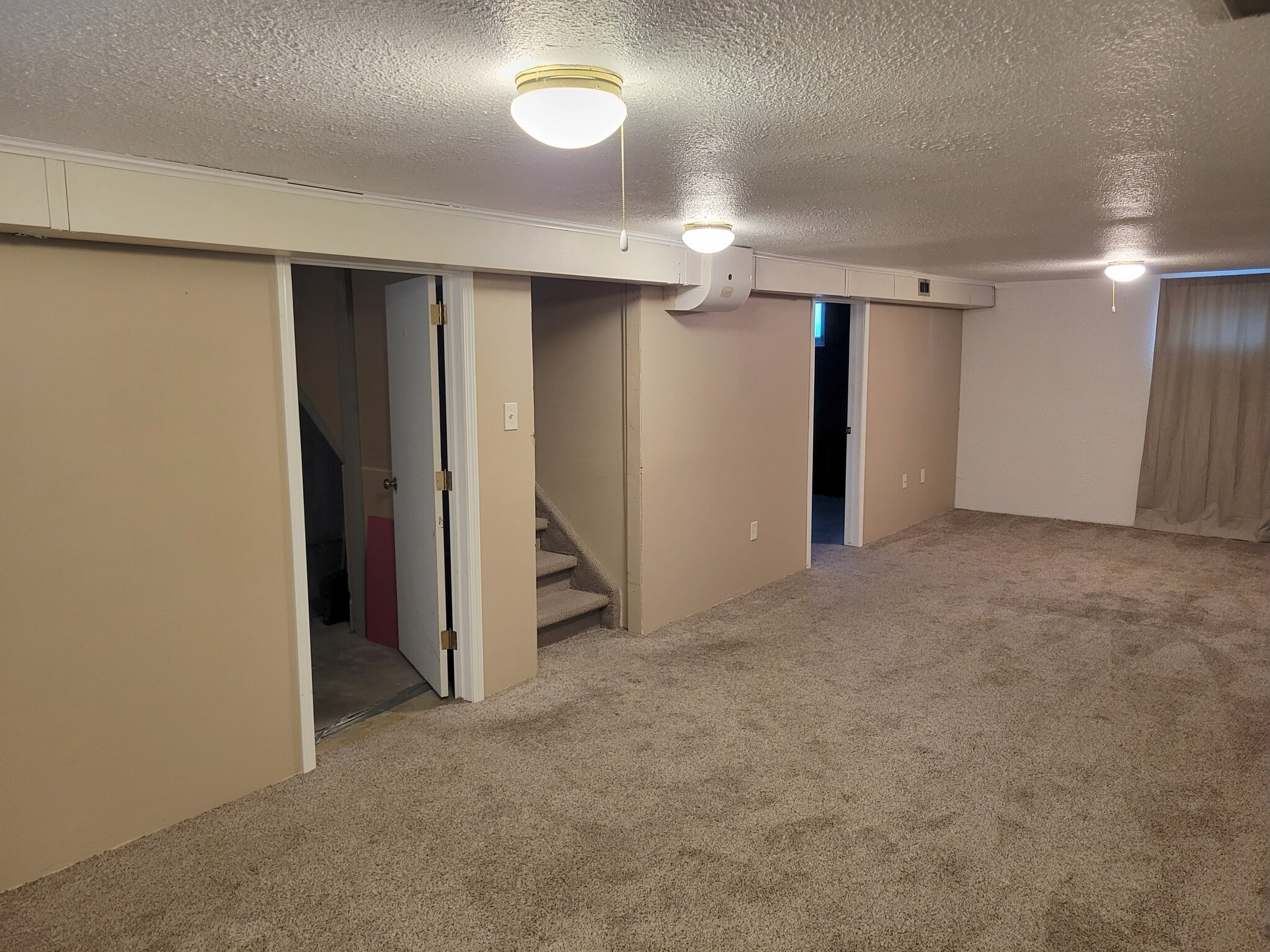 Building Photo - 6042 Adams St