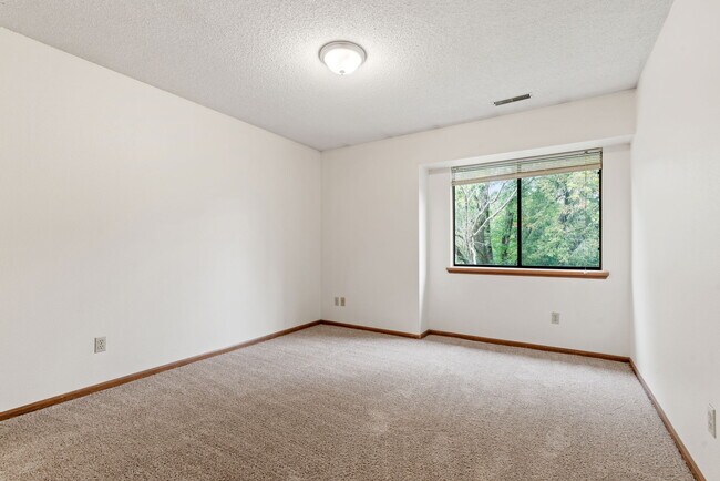 Floorplan - Jordan Creek and Mills