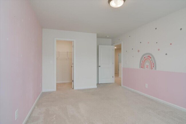Building Photo - 6133 Whirlaway Rd