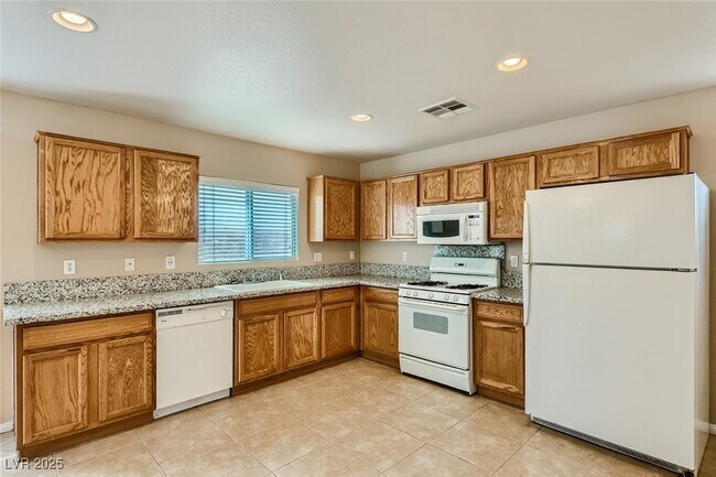 Building Photo - 5174 Starter Ave