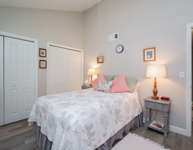 Building Photo - Walk to the Atlantic Ocean! Only one left!!