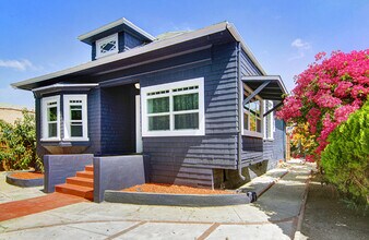 Building Photo - Remodeled 3 Bedroom Home