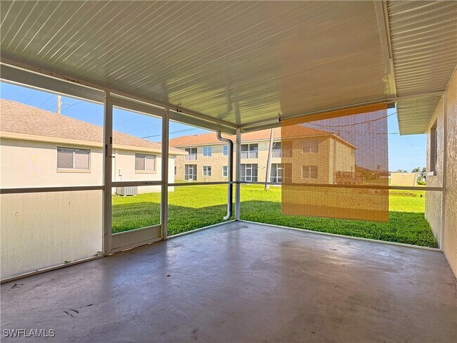 Building Photo - 1107 Cape Coral Pkwy W