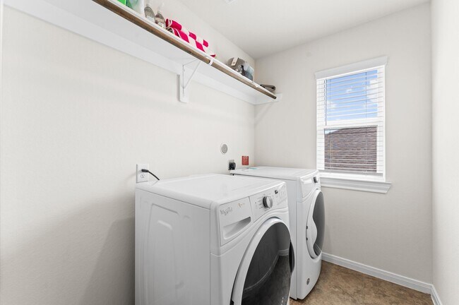 Building Photo - 24231 Prairie Glen Ln