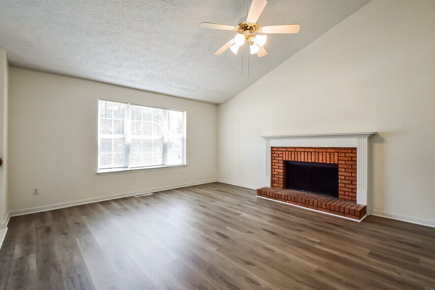 Building Photo - 976 Masters Ln