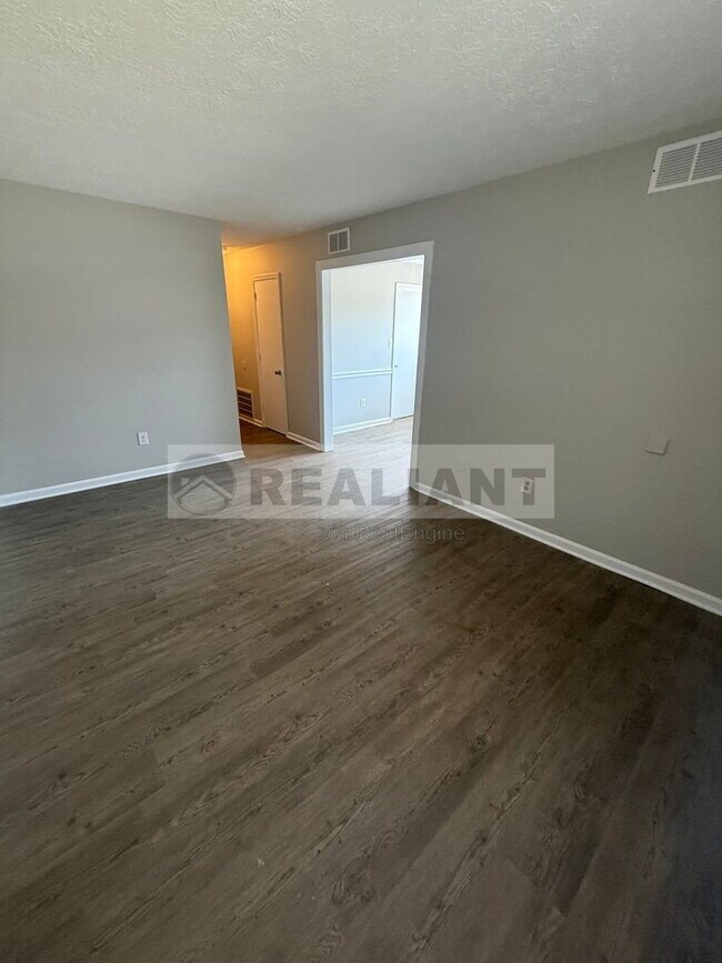 Building Photo - 3688 Crosby Dr
