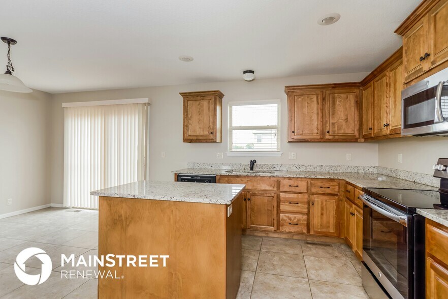 Building Photo - 1400 N 9th St E