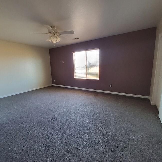 Building Photo - 1560 Maryclair Dr