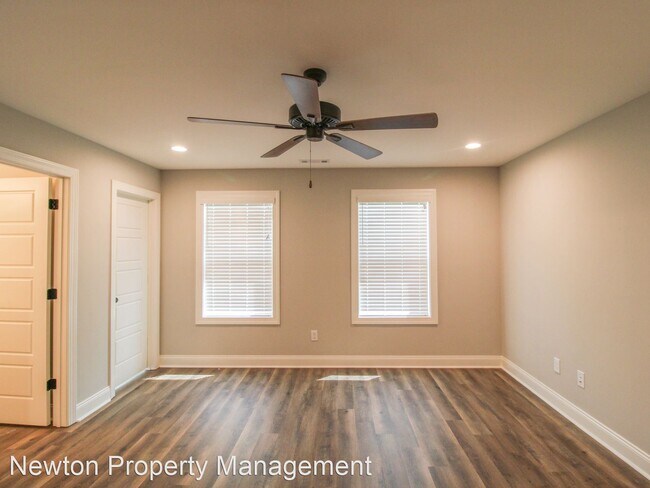 Building Photo - 3 br, 2.5 bath House - 18179 Mae Circle