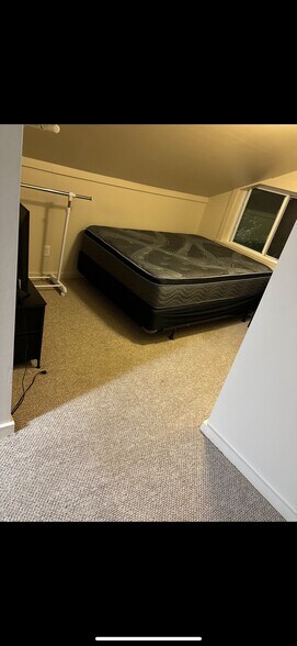 Bedroom - 265 Sycamore St