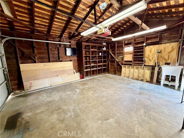 Building Photo - 3011 Delta Ave