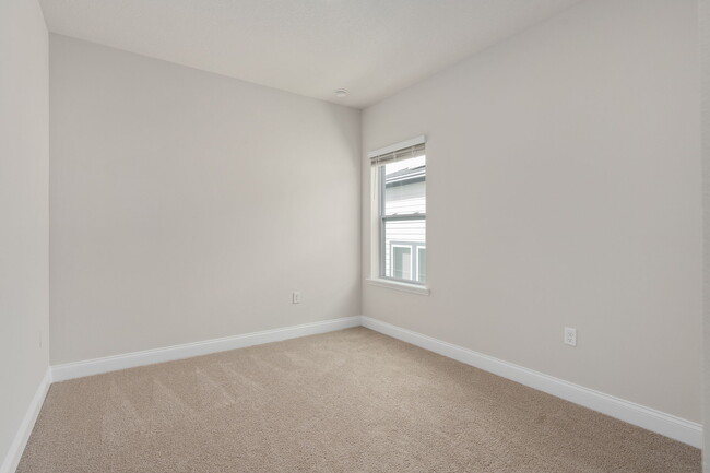 Building Photo - 6504 Barnstorm Wy