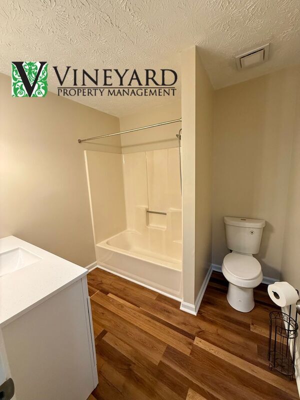 Building Photo - 1194 Broward Dr
