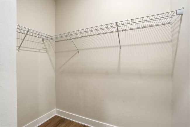 Building Photo - Fully Furnished 3 Bedroom, 3.5 Bath Townhome