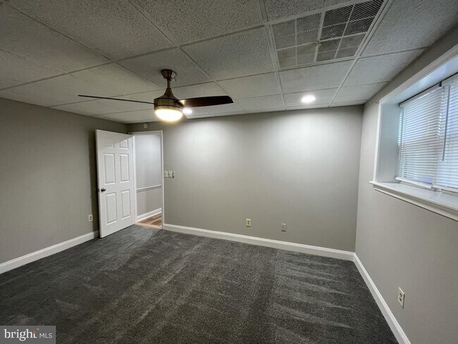 Building Photo - 331 Spring Mill Ave