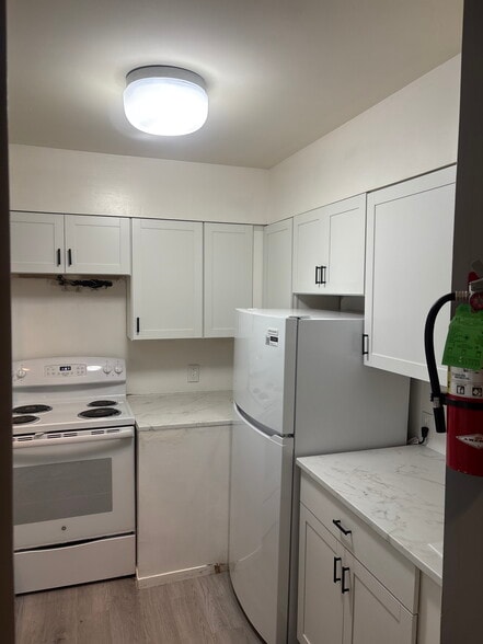 Building Photo - 127 Union St