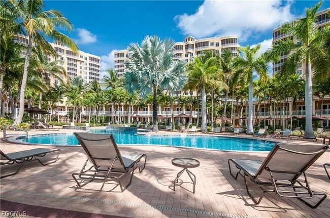 Building Photo - 6061 Silver King Blvd