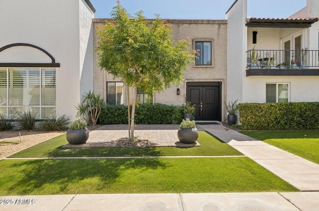 Building Photo - 7694 E Minnezona Ave