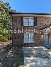 Building Photo - 2870 Spruce Cir