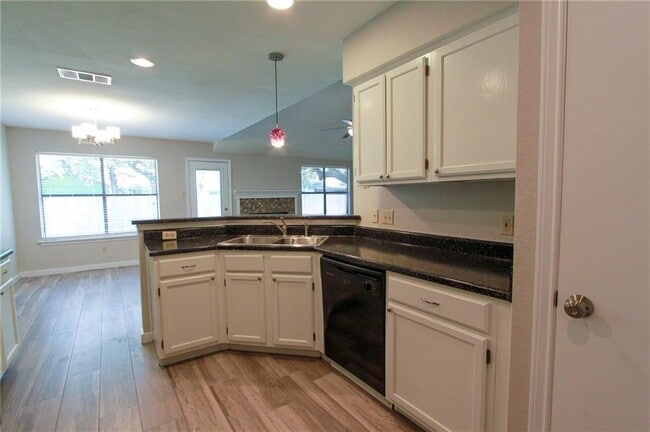 Building Photo - 6905 Tesoro Trail