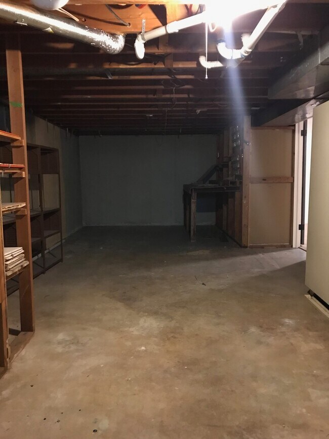 Building Photo - 4 Bed 2 Bath Home in South Boulder!