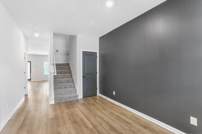 Building Photo - 7122 Chara Ln