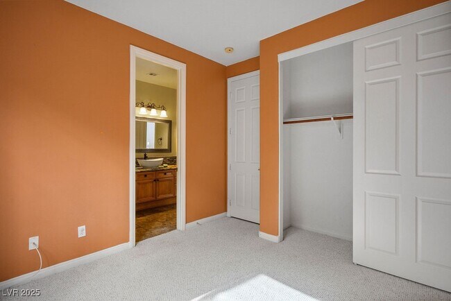 Building Photo - 1813 Country Meadows Dr