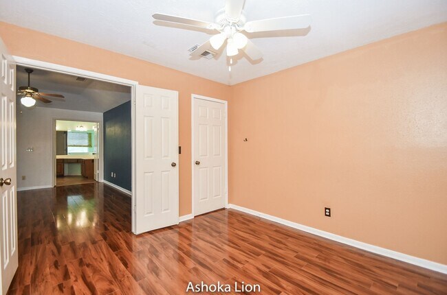 Building Photo - Gorgeously designed home with 4 bedrooms and 2.5 baths. A must see!