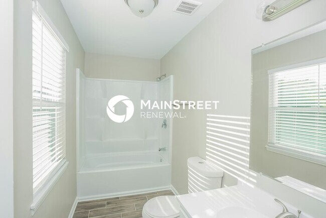 Building Photo - 3 Bedroom Pet-Friendly Home in CHARLOTTE, ...