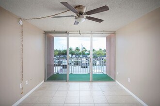 Building Photo - 1 Bedroom 1 Bathroom Condo