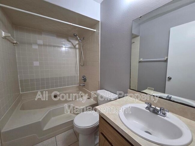 Building Photo - 4931 Malibu Ct
