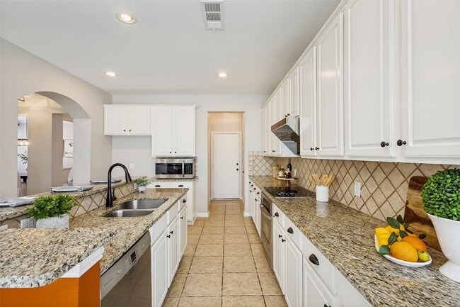 Building Photo - 7905 Purple Martin Way