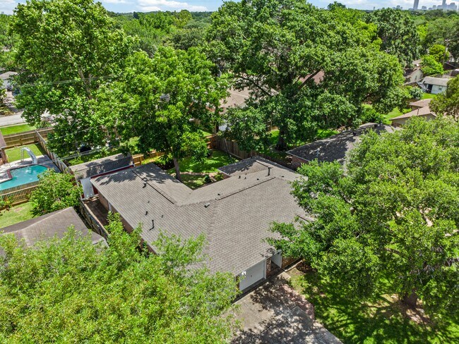Building Photo - 9666 Windswept Ln