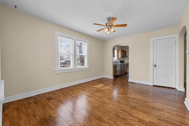 Building Photo - Charming home in Jackson, just minutes from Uptown!