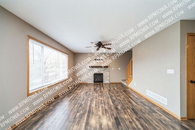 Building Photo - 2621 SW 35th St