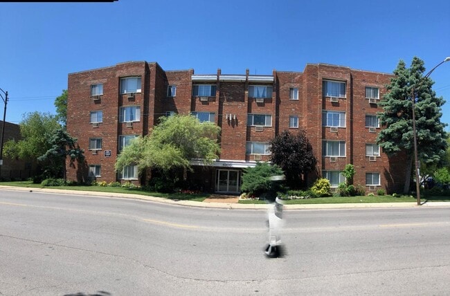Primary Photo - 6300 W Irving Park Rd