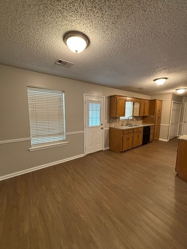 Building Photo - 39 Bud Grimes Dr