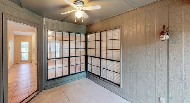 Building Photo - 1124 Kesser Dr