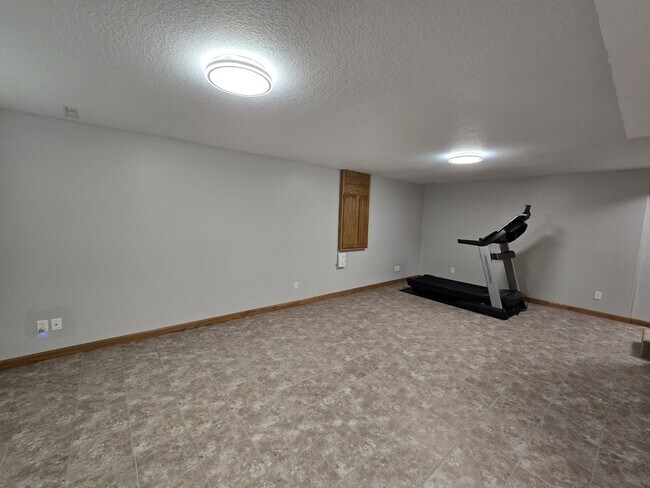 Building Photo - 4710 Donald Dr