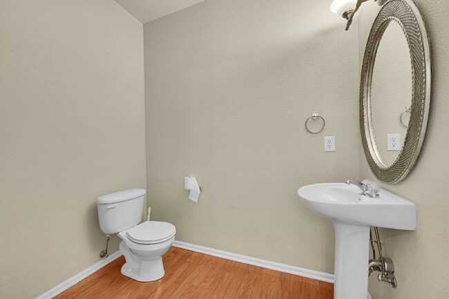 Building Photo - $1,795.95- 2-Bed 2.5 Bath Townhome in Colorado Springs with Fenced-in Yard and Laundry In Unit!