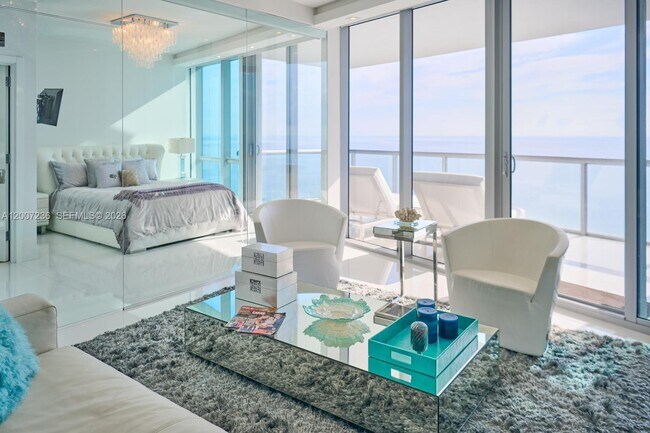 Building Photo - 17121 Collins Ave